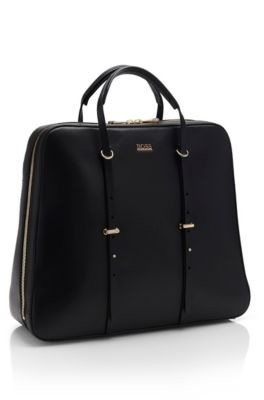 Handbags & Clutches