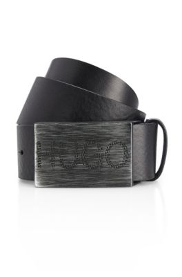 'Goberto' | Textured Leather with Buckle Belt