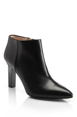 'Lyris' | Leather Ankle Bootie 
