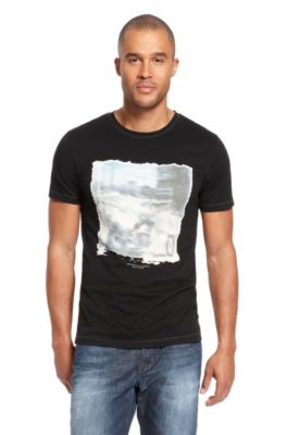 'Tribute' | Cotton Graphic T-Shirt