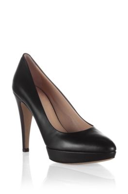 Platform court shoe in premium leather &acute;Nuraki`