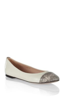 Elegant leather ballerina &acute;Eyre`