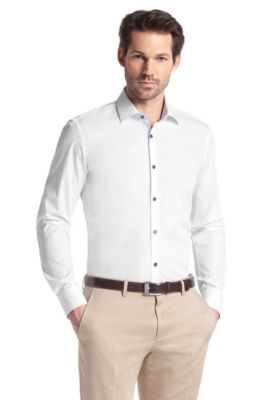 Chemise business &agrave; col Kent, Juri