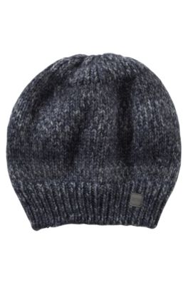 Bonnet en pure laine, Tonar