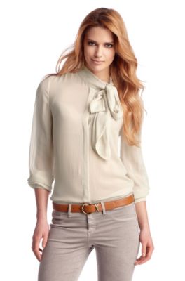 Silk blouse with a bow collar 'Eljadidae'