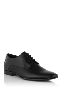 Chaussures &agrave; lacets et cuir perfor&eacute;, Sliko