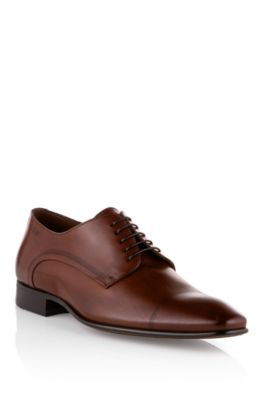 Lace-up shoe with fine perforations 'Carmenot'