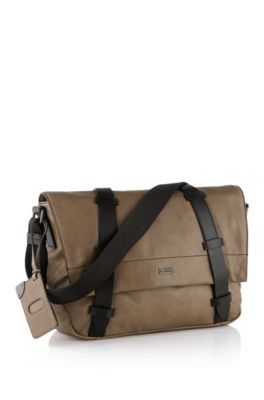 Sac bandouli&egrave;re en pur cuir de vachette, Rotin