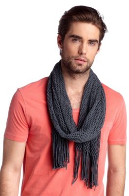 Strickschal &acute;Netz` mit Fransen