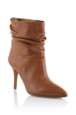 Ankle boot in soft calfskin leather 'Flambe'