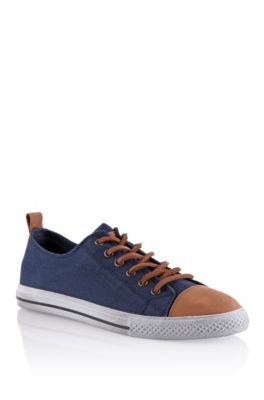 Low cut sneaker in a linen mix 'Renah'