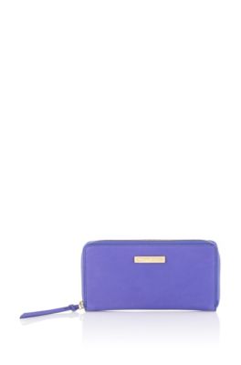 Long wallet made of washed lamb leather 'Tess'