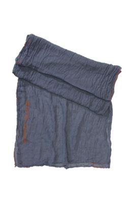 Scarf with an overlocked hem 'Nuot2'