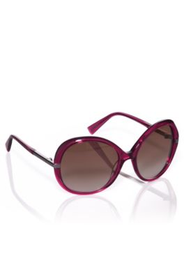70s-style women&rsquo;s sunglasses