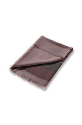 Bedspread with delicate fringing 'TRICOLOR'